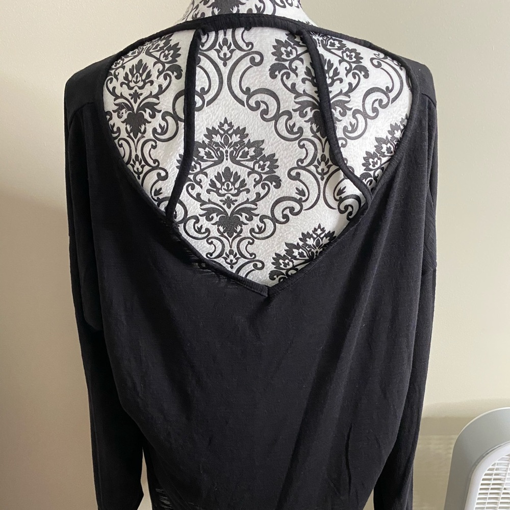 Black stretchy blouse